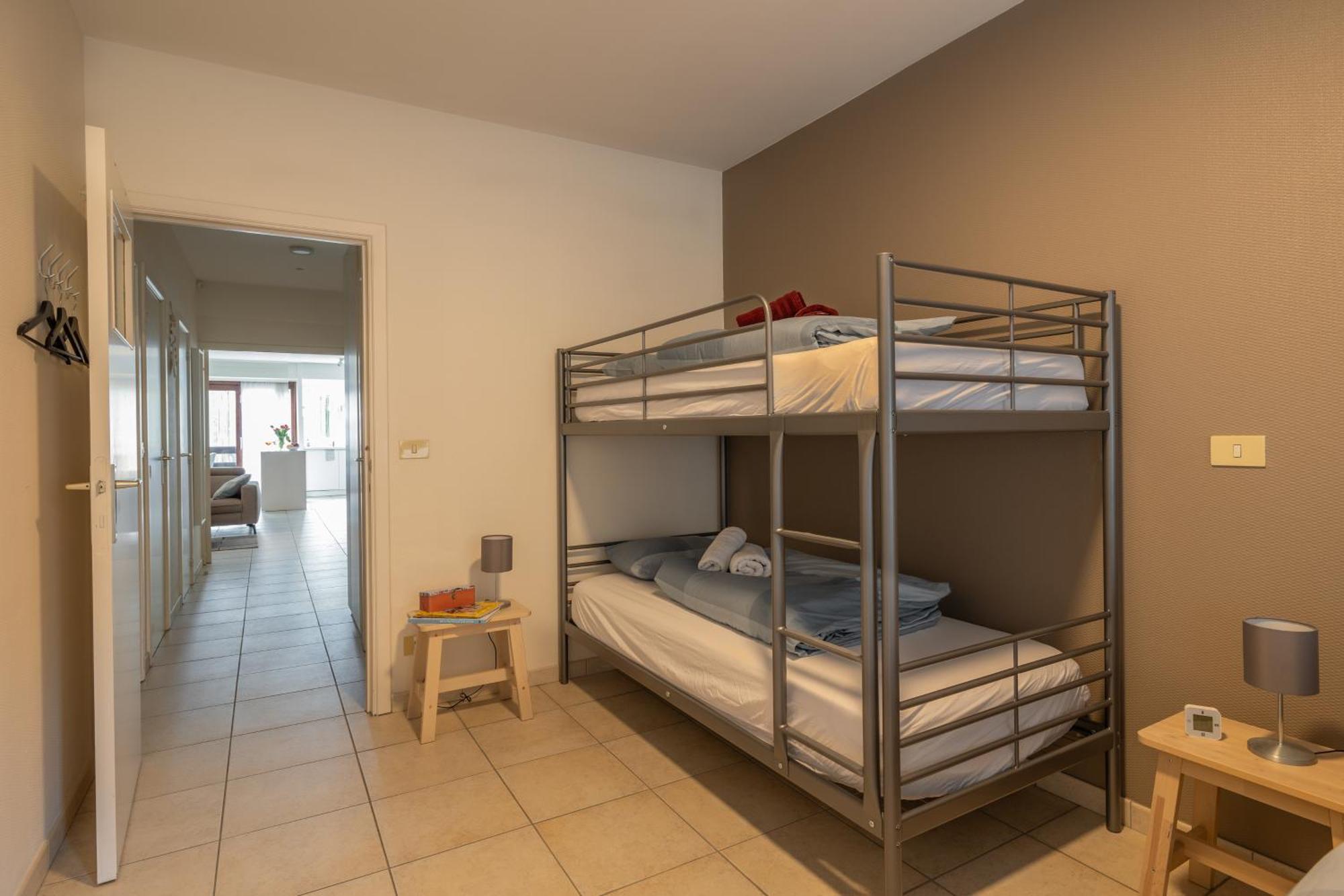 Weloveoostende - Newly Renovated Large 150m From The - Including Bed Sheets And Final Clea-ning
