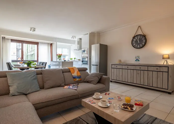 Weloveoostende - Newly Renovated Large Apartment 150M From The Beach - Including Bed Sheets And Final Clea-Ning