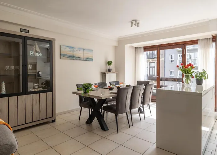 Weloveoostende - Newly Renovated Large Apartment 150M From The Beach - Including Bed Sheets And Final Clea-Ning